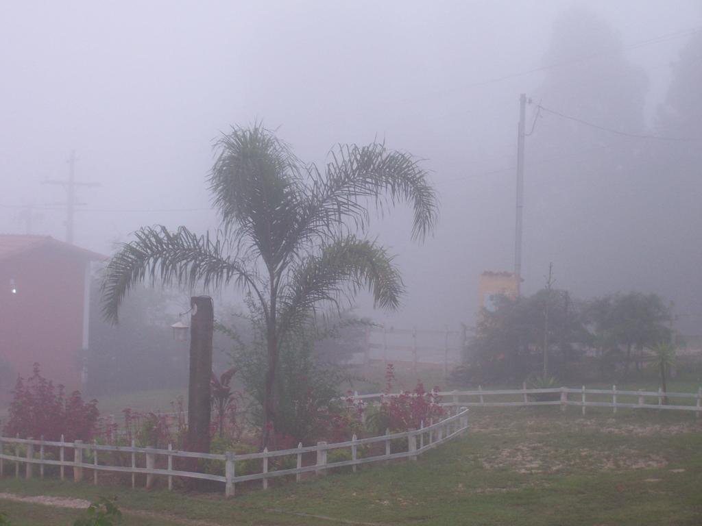 Pousada Vila Do Campo Lavras Novas Luaran gambar