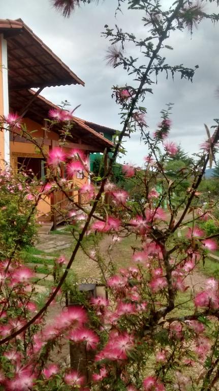 Pousada Vila Do Campo Lavras Novas Luaran gambar